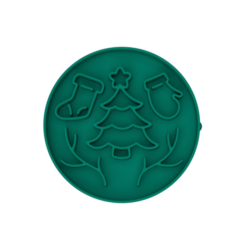 Green christmas pattern silicone pet licking mat, anti‑slip suction feeder pad for dog cat